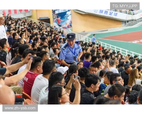 球迷向赛场投掷异物遭终身禁赛警告，联盟加强场馆安保措施